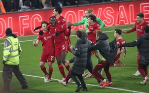 Liverpool, con dos bajas claves para el partido donde irá por el primer título de la temporada