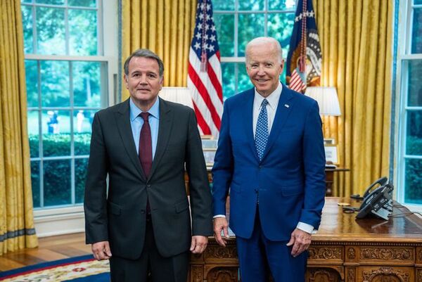 Joe Biden recibe invitación de Mario Abdo para visitar Paraguay - Política - ABC Color