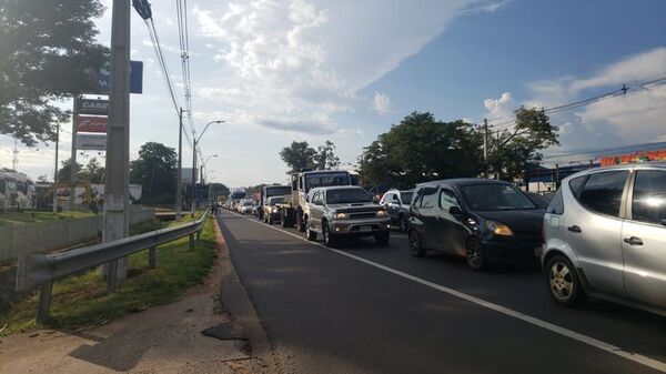 Asociación de Grueros exigen la reducción de G. 1000 en el precio de los combustibles - Ancho Perfil - ABC Color