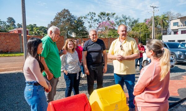 Gobernador entrega plazas revitalizadas en varios tres barrios de Ciudad del Este – Diario TNPRESS