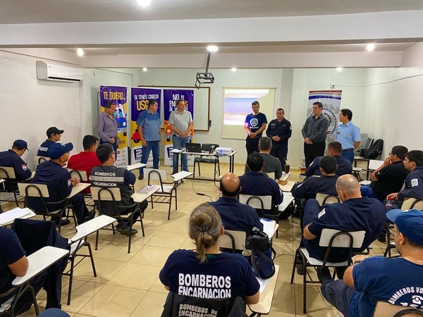 EDUCACIÓN VIAL: ABORDAN MEDIDAS DE PREVENCIÓN DE ACCIDENTES CON BOMBEROS DE ENCARNACIÓN