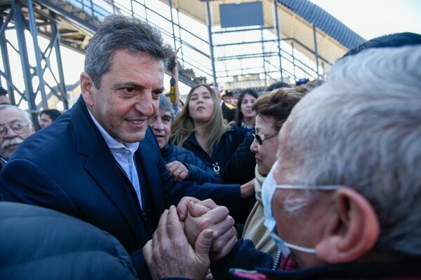 En un mes, asume tercer ministro de Economía en Argentina