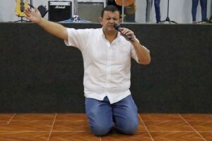 Narcopastor ingresó con ayuda de dos funcionarios y Migraciones descarta homonimia - Policiales - ABC Color