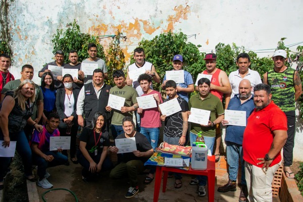 Internos de Tacumbú se graduaron como expertos en Huerta Orgánica