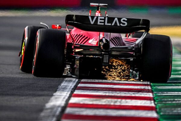 Carlos Sainz y Charles Leclerc, dueños de los primeros libres - ABC Motor 360 - ABC Color