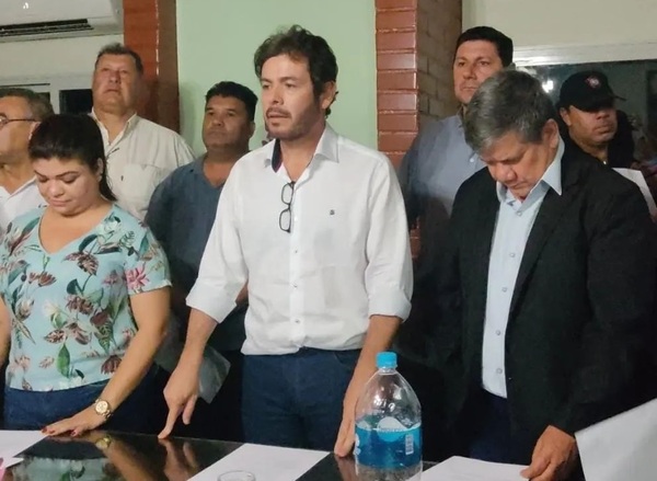 Diario HOY | Roberto Abbate asume como nuevo gobernador de Amambay en reemplazo de Acevedo
