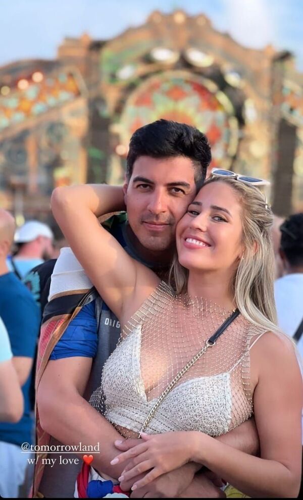 Mavi Amoroso y Chiche Corte disfrutan del Tomorrowland - Gente - ABC Color