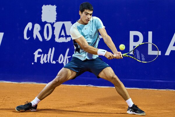 Diario HOY | Alcaraz barre al argentino Bagnis y avanza a semifinales en Umag