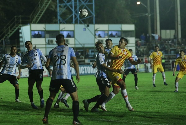 General remonta y vence a Guaireña