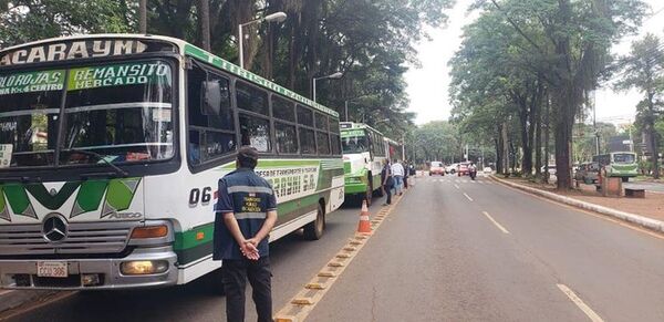 Transportistas de CDE anuncian paro desde este lunes - ABC en el Este - ABC Color