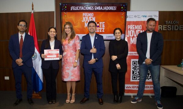Estudiante de ESPO-UNE se destaca en el Premio Nacional Joven Mbarete 2022