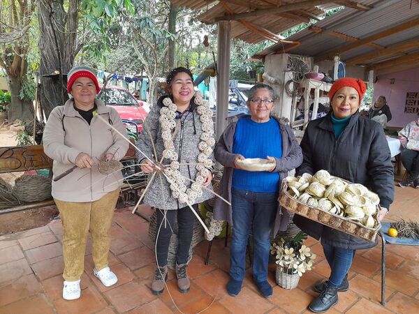 48 años de amistad une a las artesanas de Caacupemí - Nacionales - ABC Color