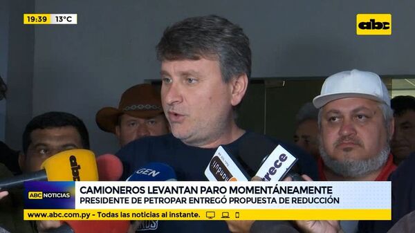Reunión en Petropar para destrabar protesta de camioneros - ABC Noticias - ABC Color