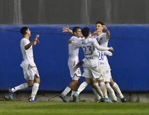 Nacional vs. Sol de América: golea la academia y llega a la punta - Fútbol - ABC Color