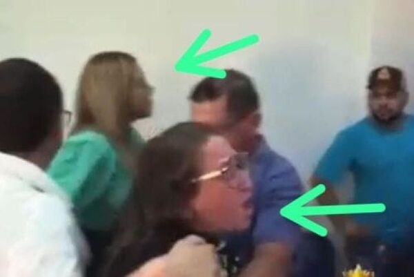 Tema chura: Carmen Castellano y Malou Amarilla casi llegan a los golpes en la Junta Municipal