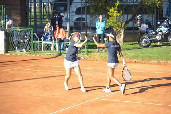 Las chicas, con títulos y finales en el Mburucuyá Bowl - Polideportivo - ABC Color