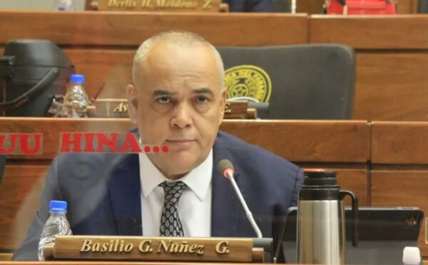 Diputado cartista Bachi Núñez desafía a pelear a Mario Abdo Benítez - Noticiero Paraguay