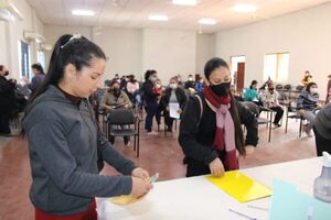 EBY convoca a becarios a presentar documentos para segundo desembolso