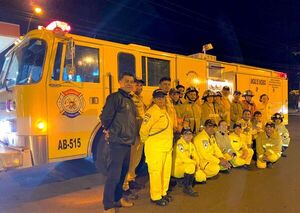 Móvil de bomberos lleva el nombre de José Carlos Acevedo