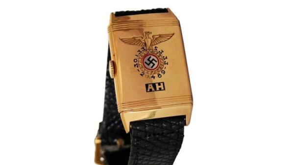 La polémica subasta de un reloj de Adolf Hitler por más de $us 1 millón