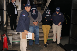 Caso Narcopastor: Ordenan prisión preventiva para los dos funcionarios de Migraciones - Megacadena — Últimas Noticias de Paraguay