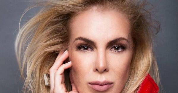 La Nación / Experiencia y elegancia: Paola Hermann es la preparadora de la futura Miss Universo Paraguay