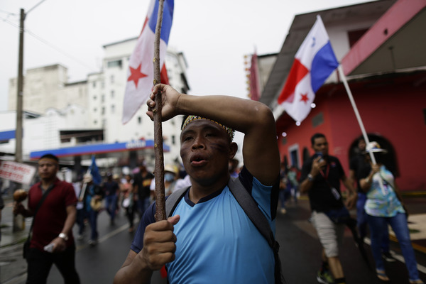 Padres exigen el fin del paro docente que "viola los derechos" de sus hijos en Panamá - MarketData