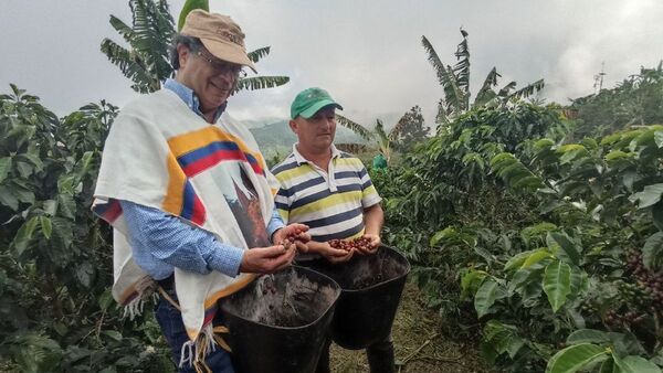 Ex presidente de Colombia no asistirá a investidura de Petro "por diferencias éticas"