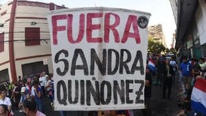 Convocan a la gente a manifestarse en contra de Sandra Quiñónez