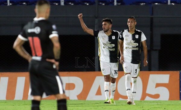 Tacuary ganó por primera vez e hizo sus primeros goles ante Olimpia