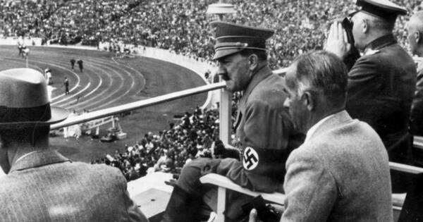 La Nación / De cuando al Führer le pintaron la cara en las Olimpiadas de Berlín