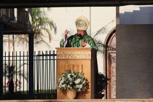 Monseñor Valenzuela exhortó a no apegarse a los bienes materiales - Nacionales - ABC Color