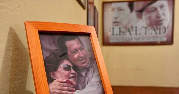 La Nación / Residencia de la familia de Hugo Chávez será convertida en museo