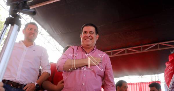 La Nación / La declaración de EEUU contra Cartes es una movida política, sostiene analista
