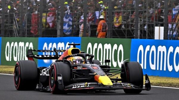 Verstappen, más lider tras ganar en Hungría