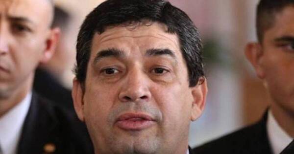 La Nación / Hugo Velázquez no fue bien recibido en festival