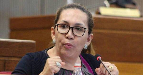 La Nación / Emotivos mensajes luego de su partida
