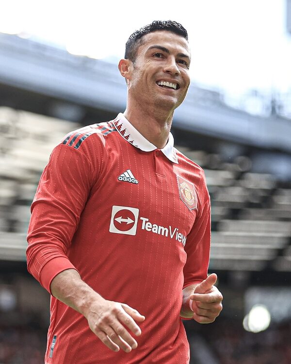 Cristiano Ronaldo reapareció en Manchester - ABC Noticias - ABC Color