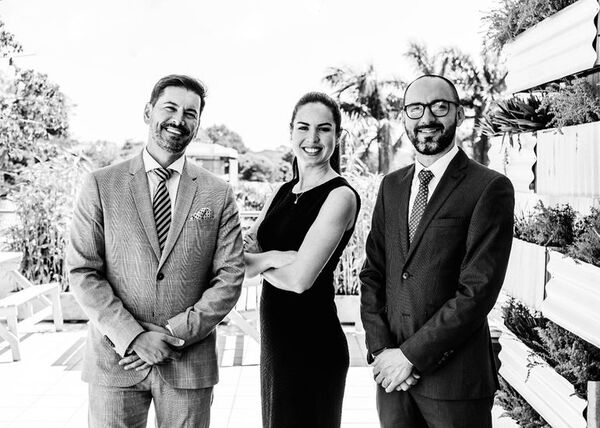 Lexin: asesoría integral, soluciones con celeridad - Empresariales - ABC Color