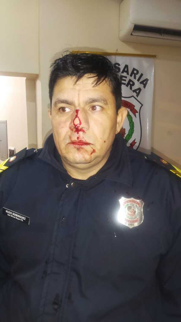 Hombre sup. golpeó y dejó inconsciente a un policía