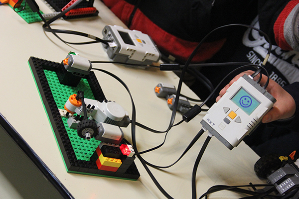 Centro lanza becas para fomentar habilidades científicas y tecnológicas en Paraguay | Tecnología | 5Días