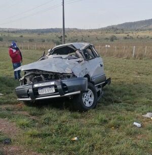 Vuelco de camioneta deja seis heridos en Caapucú - Policiales - ABC Color