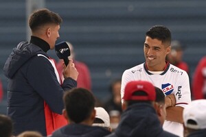 Diario HOY | Nacional y Goianense abren cuartos de Sudamericana con las miradas puestas en Suárez