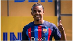 Koundé: "Desde el principio sentí el interés de Xavi"