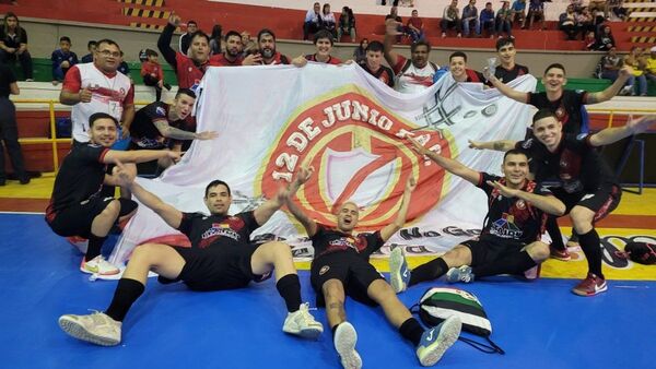 12 de Junio ganó su primer título internacional