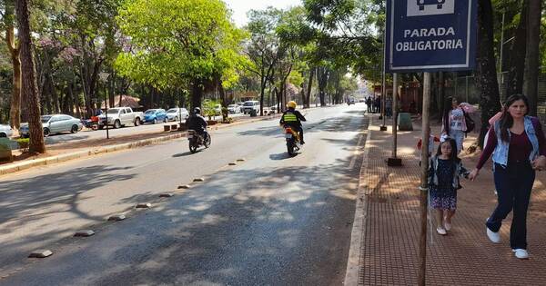 La Nación / Transportistas dejaron sin ómnibus a CDE y anuncian continuidad de la protesta