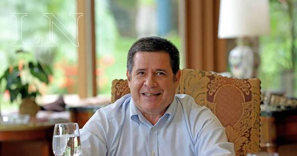 La Nación / Horacio Cartes felicita a abogados paraguayos en su día
