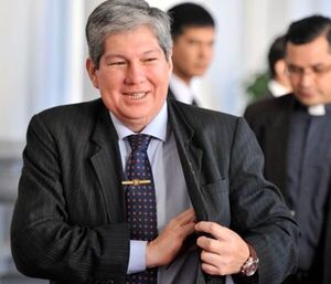 Con Daniel Rojas, cartismo pierde más fuerza en el Senado - Política - ABC Color