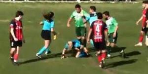 Árbitra argentina reclama ante la Justicia tras sufrir brutal agresión - Fútbol - ABC Color
