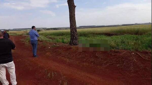 Crónica / Hernandarias: Encuentran cadáver de un joven totalmente desnudo al costado de una calle
